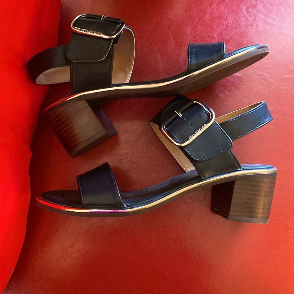 New Tommy Hilfigers - Picture 3 of 8